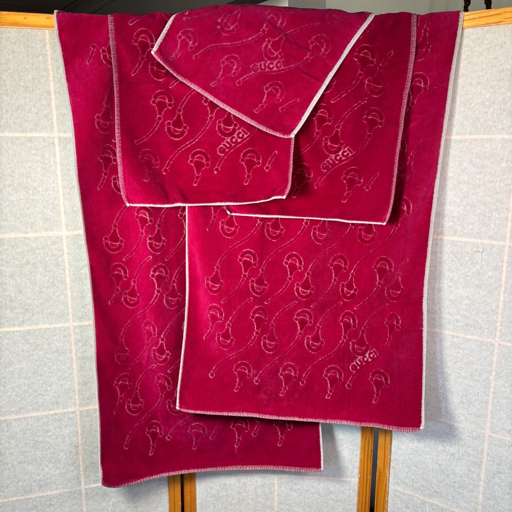 Vintage Gucci Towel Set 5 Piece Burgundy Cotton Horsebit‎ Stirrup Monogram Auth